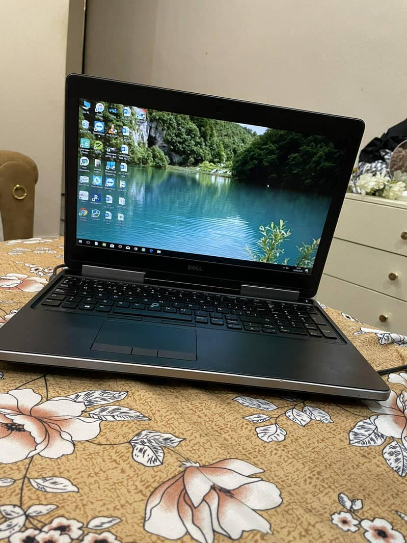 Dell Precision 7510 1