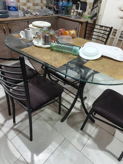 Dinning table with 4 chairs