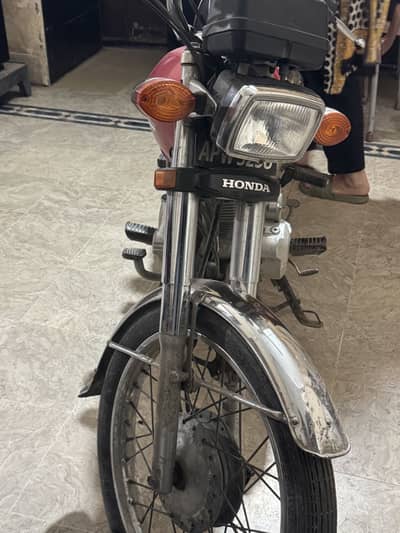 Honda 125 self-start