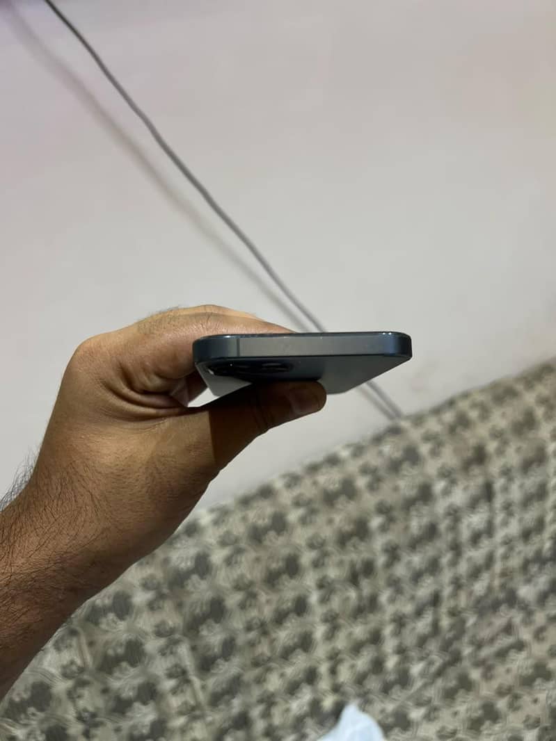 Apple iPhone 12 Pro 03117504903 2