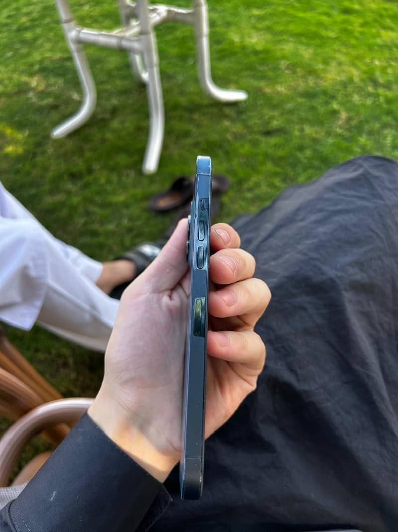 Apple iPhone 12 Pro Max 5