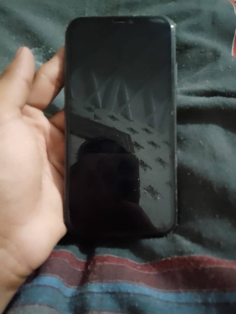 Apple iPhone 11 7