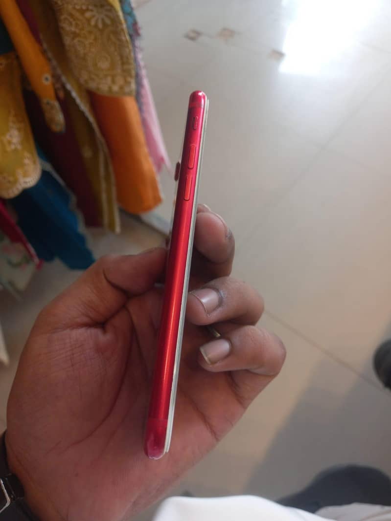 Apple iPhone 7 2