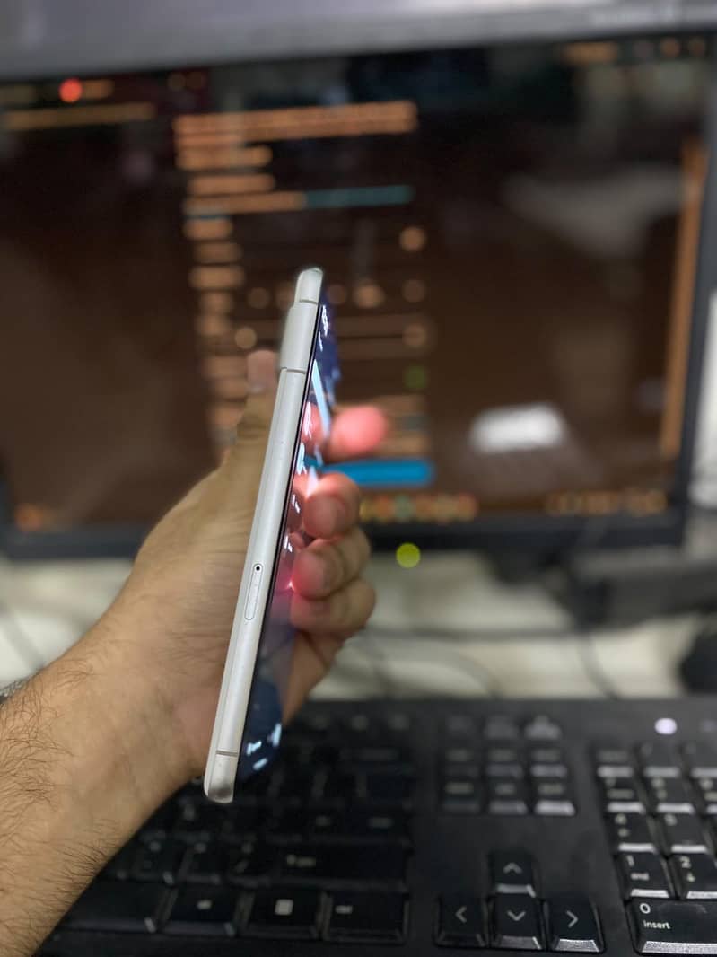 Google Pixel 7 3