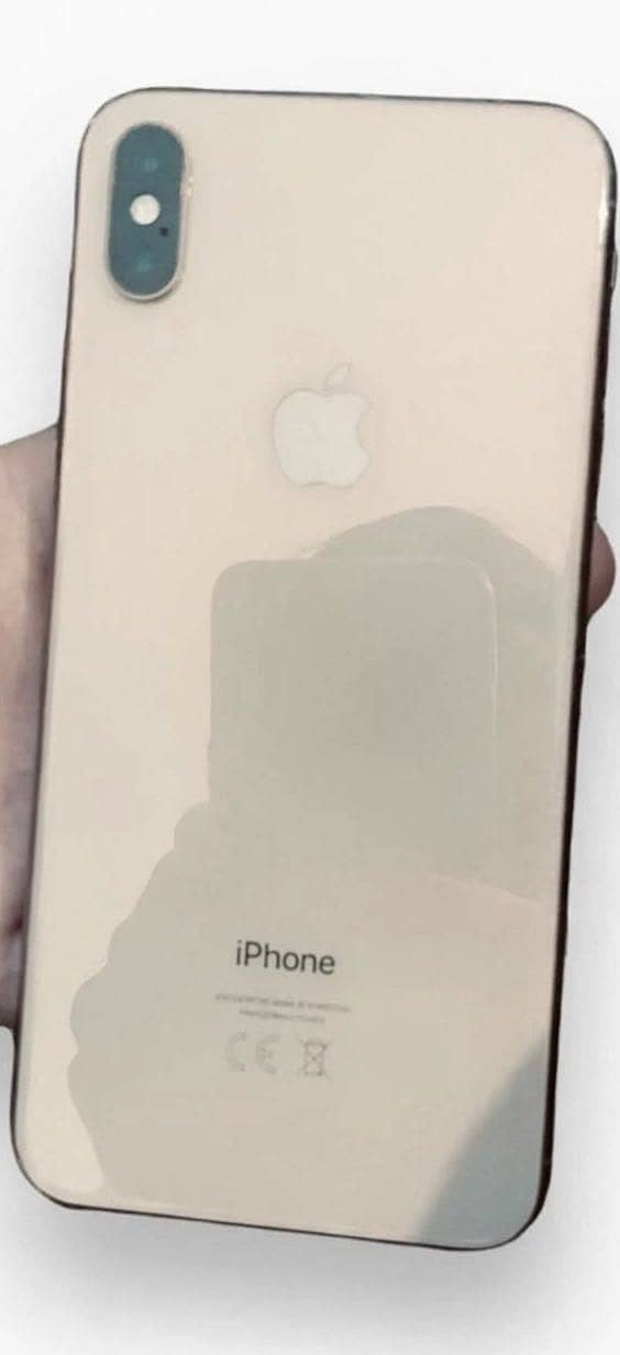 Apple iPhone XS Max 3