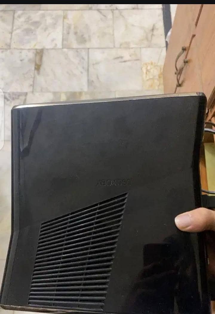 XBOX 360 SLIM 1