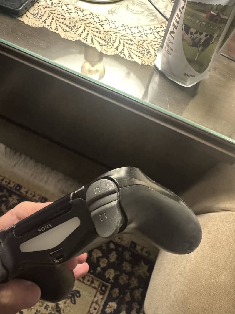 PS4 Controller 3