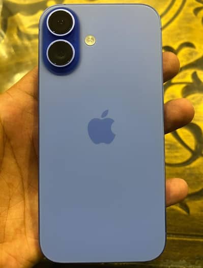 Apple iPhone 16