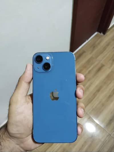 Apple iPhone 13
