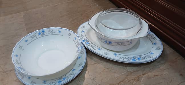 New dinner set for sale