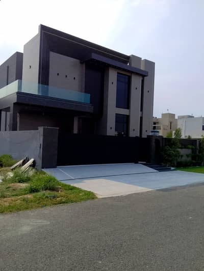 1 KANAL ELEGANT AND FULLY MAINTAINED SUPER HOT LOCATED BUNGALOW IS AVAILABLE IN THE BEST BLOCK OF DHA LAHORE.