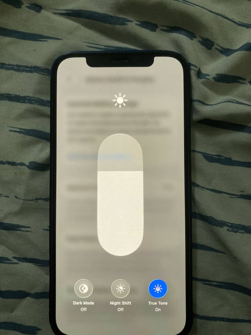 Apple iPhone 12 3