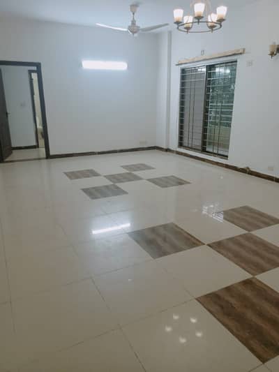 12 Marla 4 Bed Flat For Rent In Askari 11 Lahore