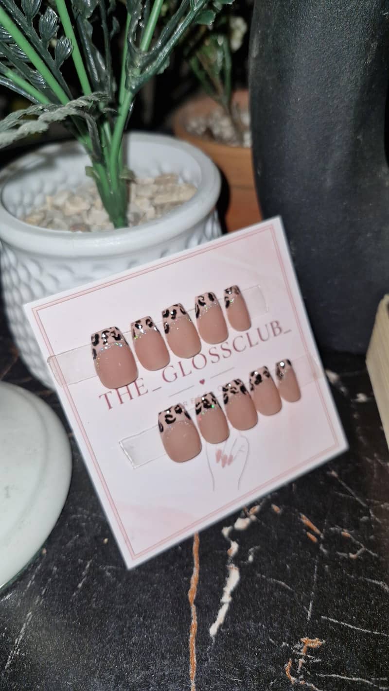 nails 2