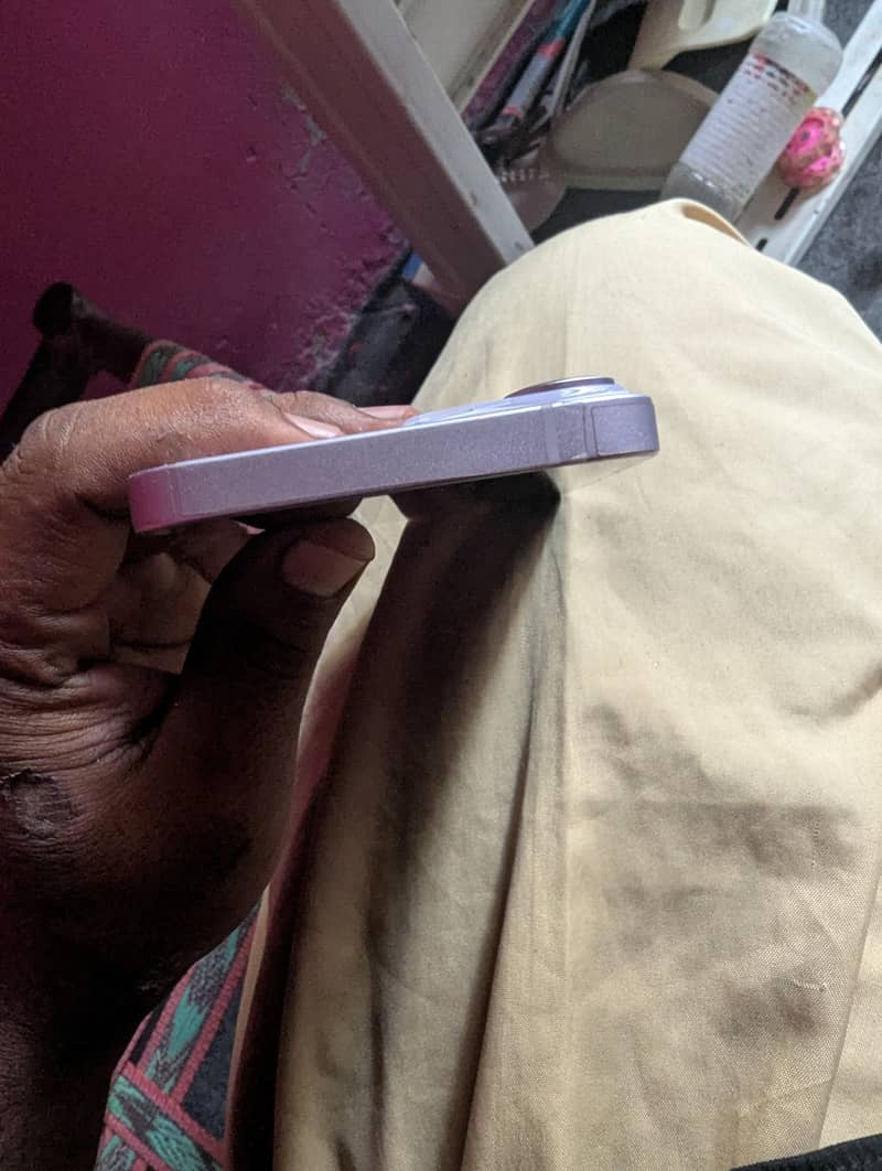 Apple iPhone 14 7