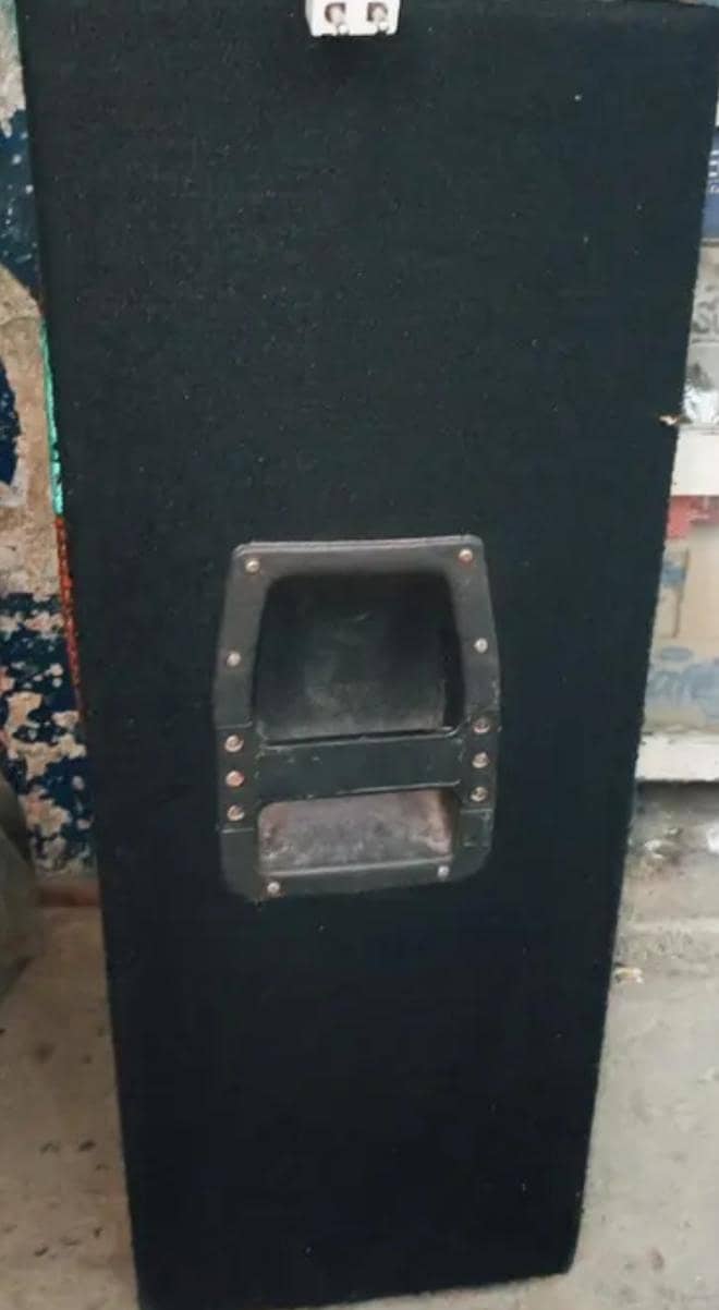 outdoor and party function speaker 0
