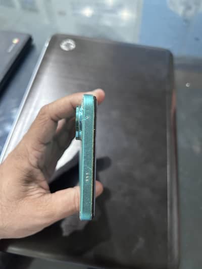 Vivo V50 Lite