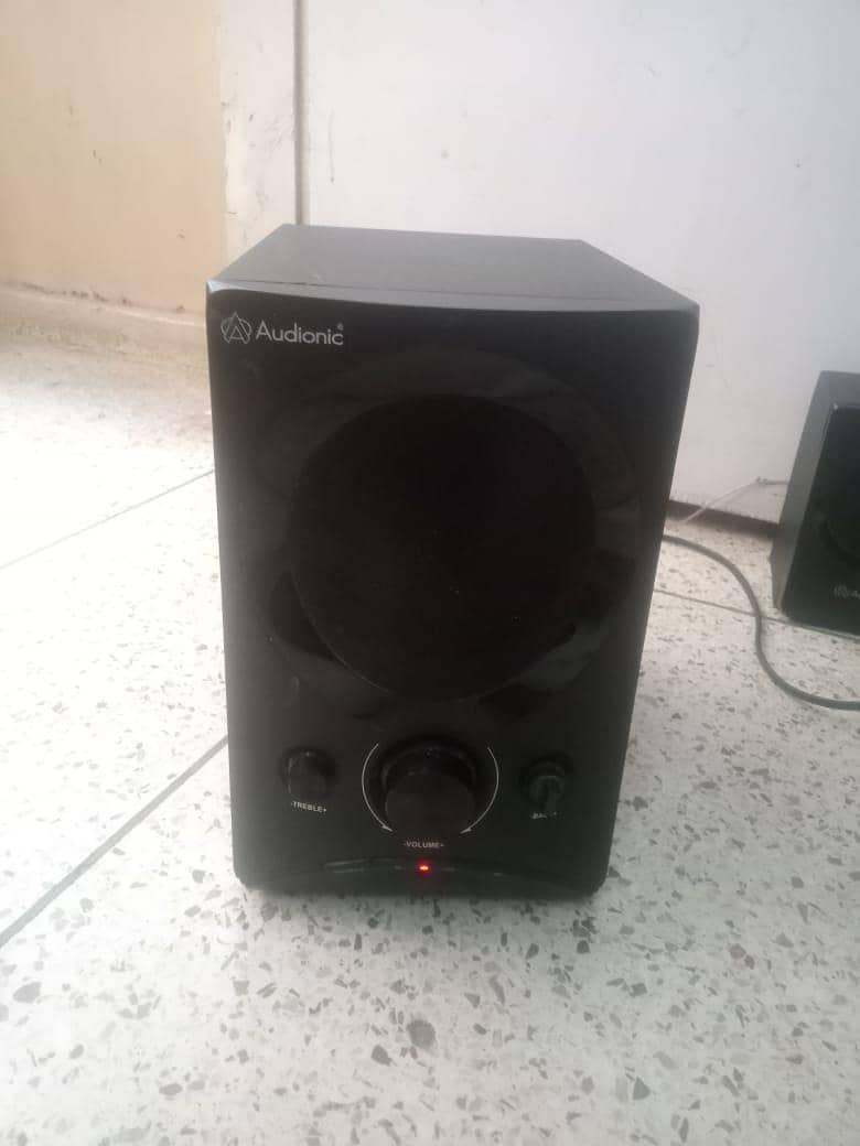 Audionic ad 6500 1