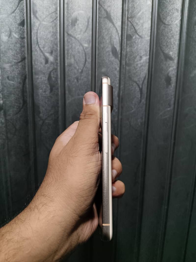 Google Pixel 8 10