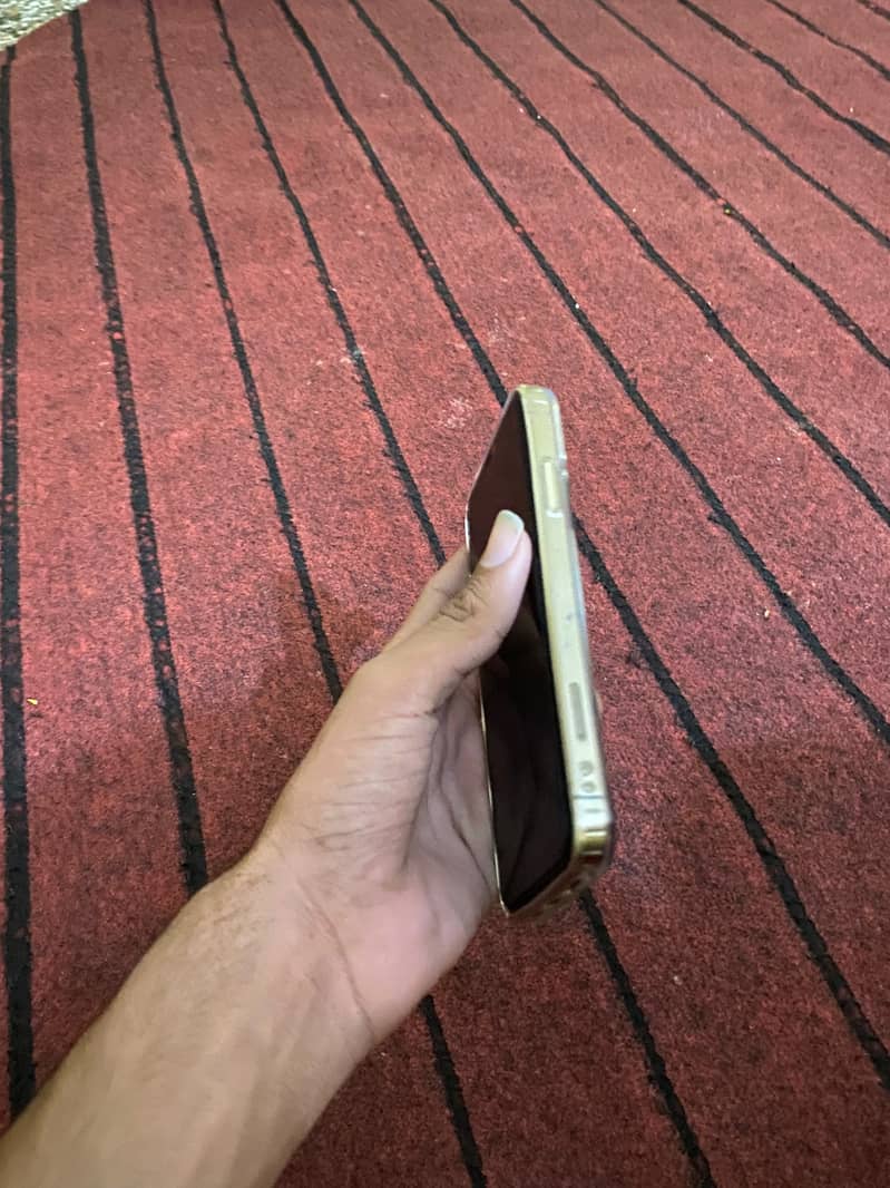 IPHONE 11 CONVERT 12 PRO  SIM WORKING 2