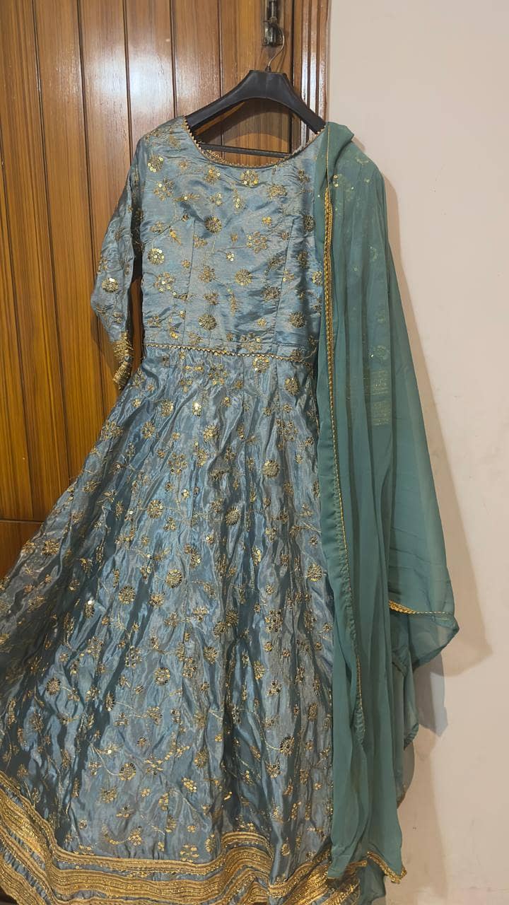 blue Maxi 1