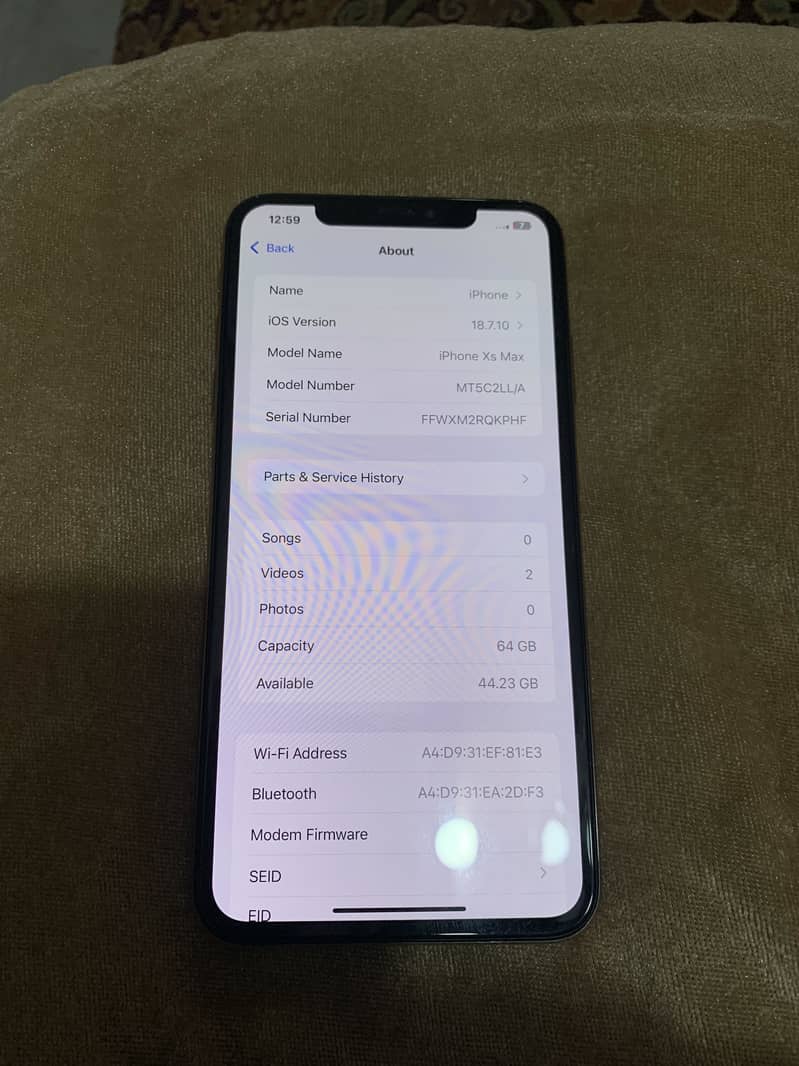 Apple iPhone XS Max 4
