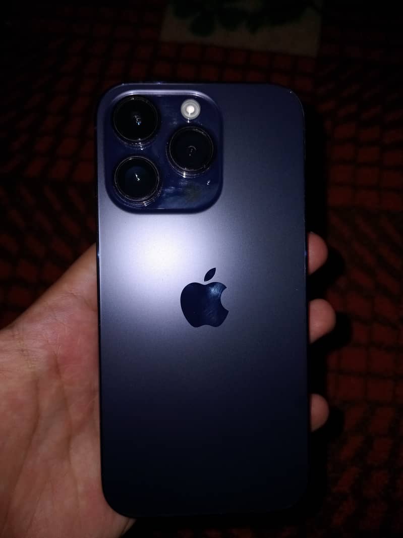 Apple iPhone 14 Pro 0