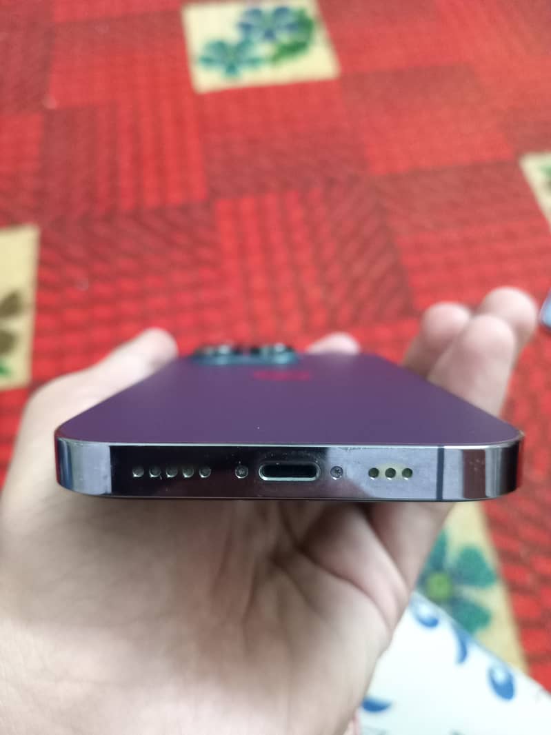 Apple iPhone 14 Pro 4