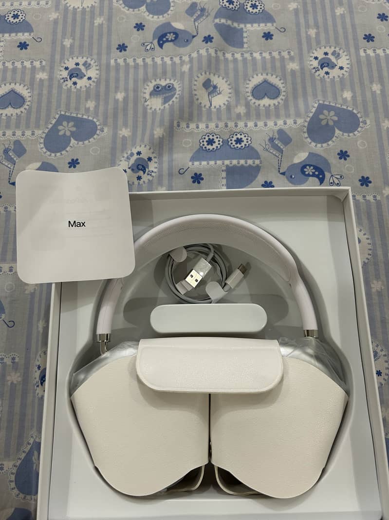 Headphones wireless 1
