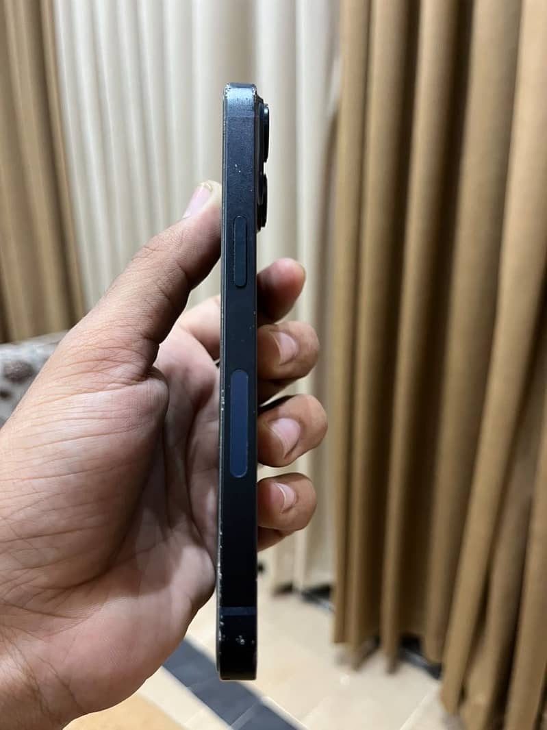 Apple iPhone 14 jv 4