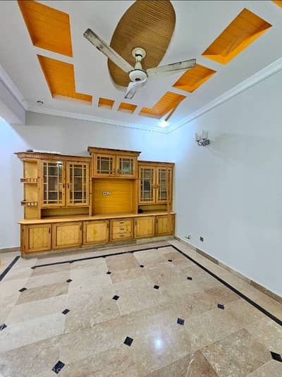 7 Marla Ground Floor Near Kashmir Highway All Facilities Available G-13/1