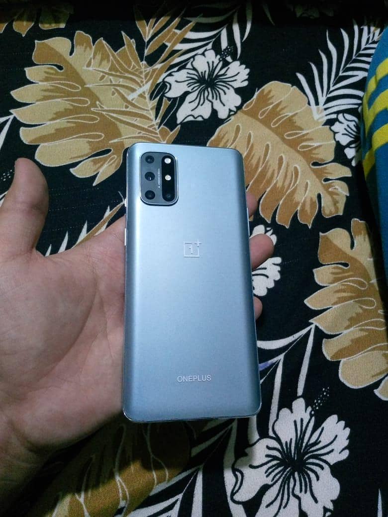One Plus 8T 0