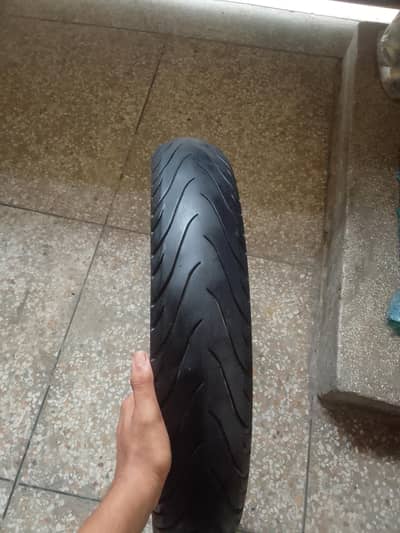 100/90/18 tube less tyres