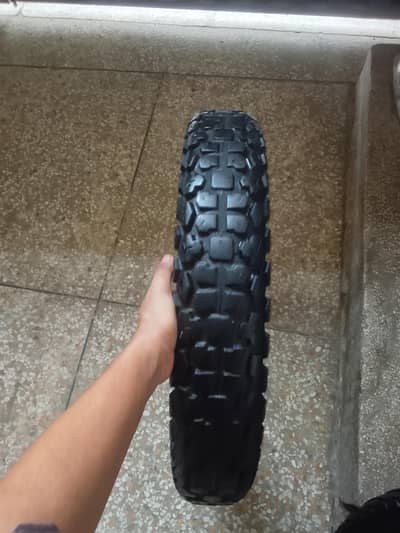 100/80/17 tube less tyres