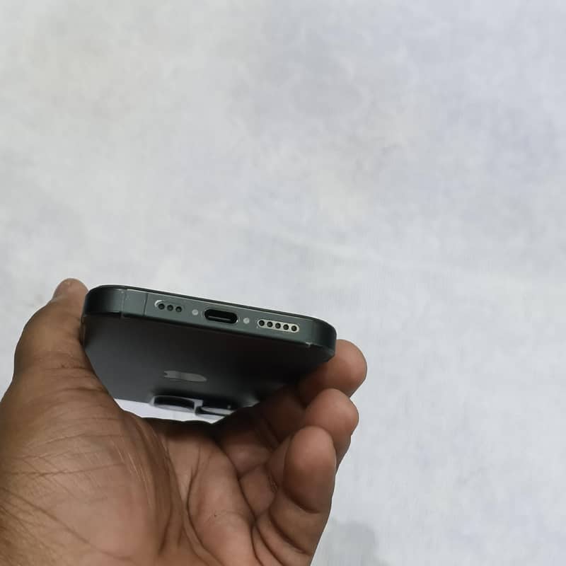 Apple iPhone 15 Pro 5