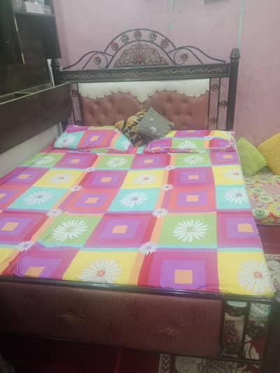 double bed with mattress