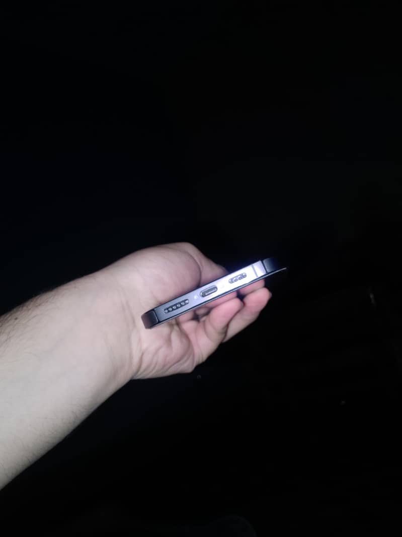 Apple iPhone 14 Pro Max 6
