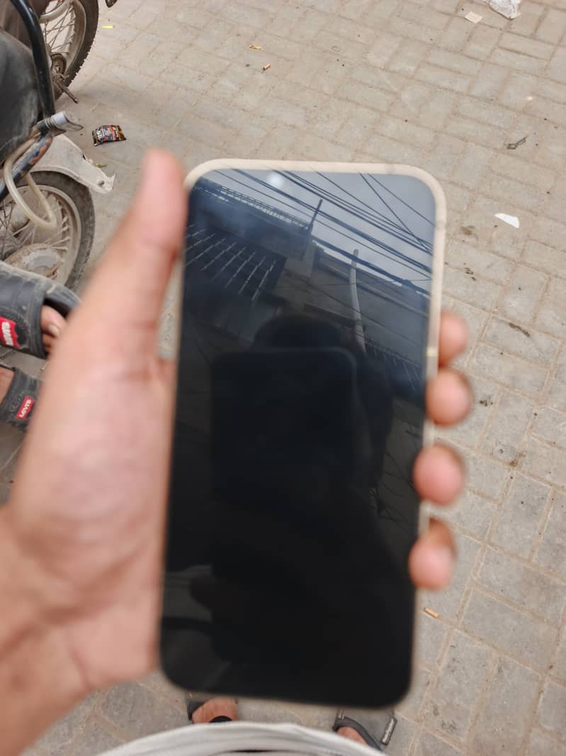 Apple iPhone 13 Pro 2