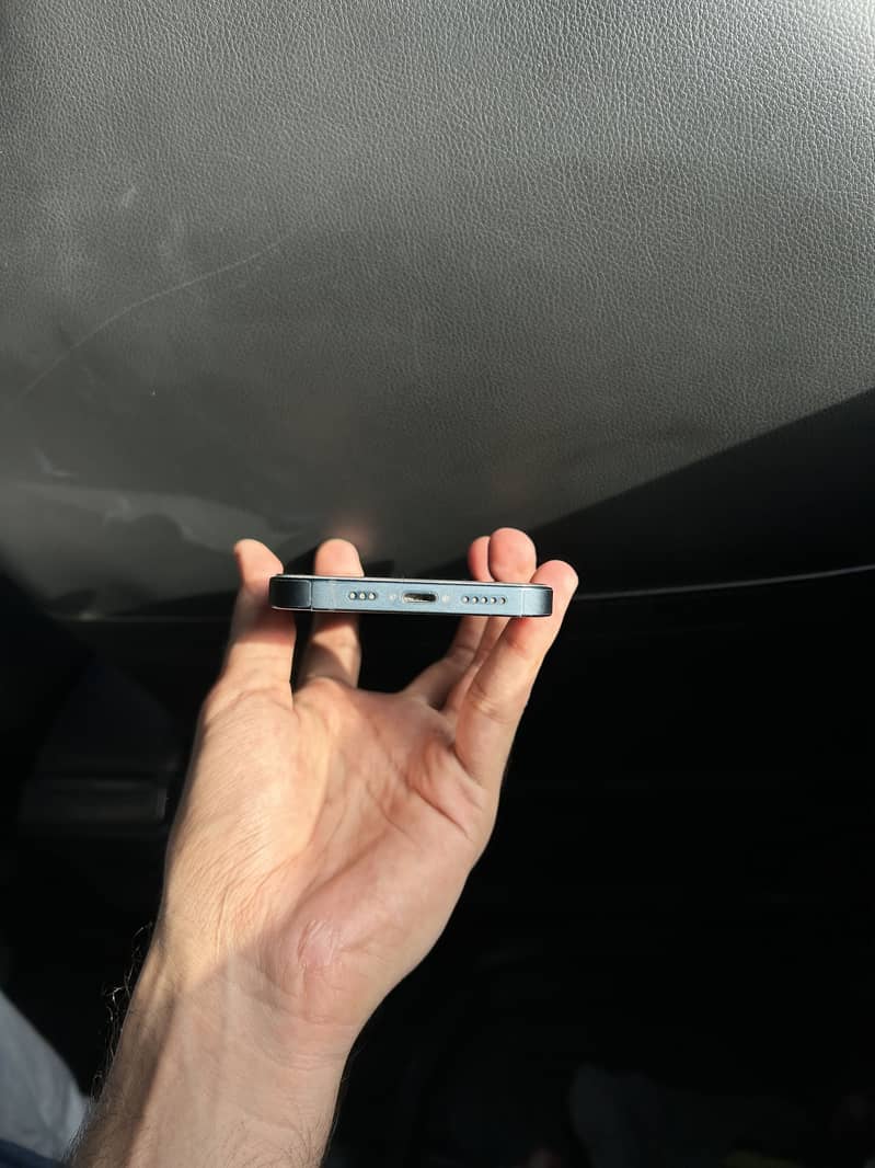 Apple iPhone 13 1
