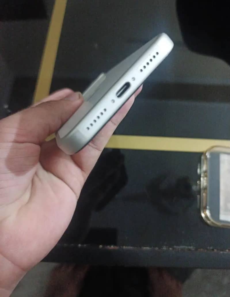 Apple iPhone 17 Pro Max 1