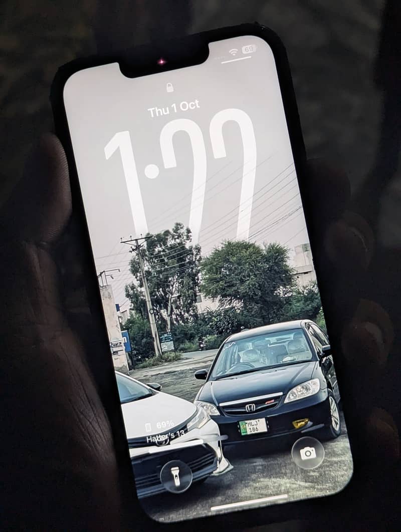 Apple iPhone 13 0