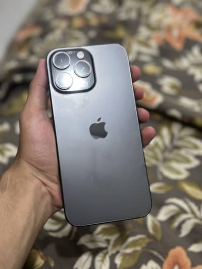 Apple iPhone 16 Pro Max