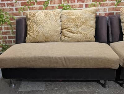 Elegant 7-seater sofa set