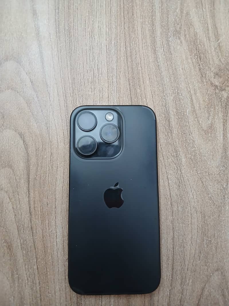 Apple iPhone 15 Pro 2