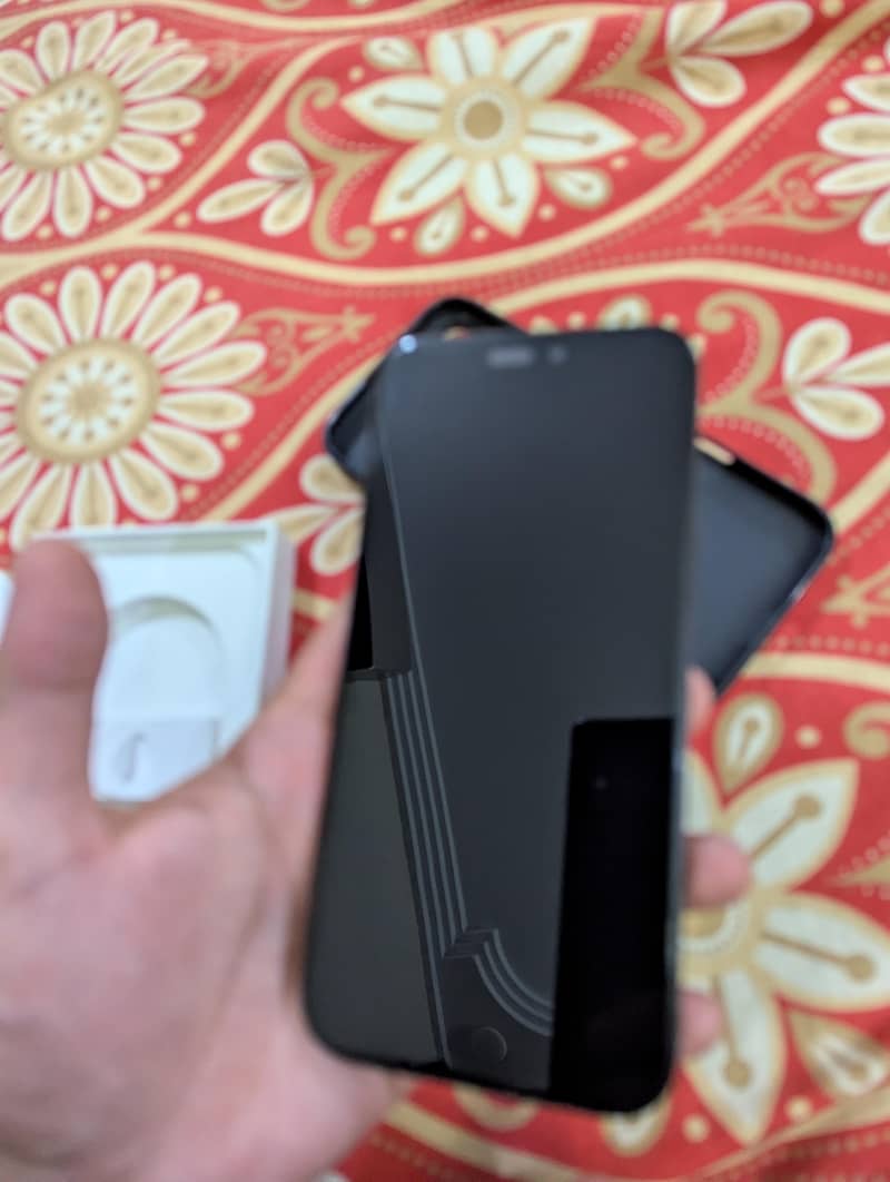 Apple iPhone 16 Pro Max 6