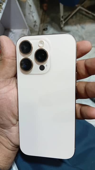 Apple iPhone 16 Pro