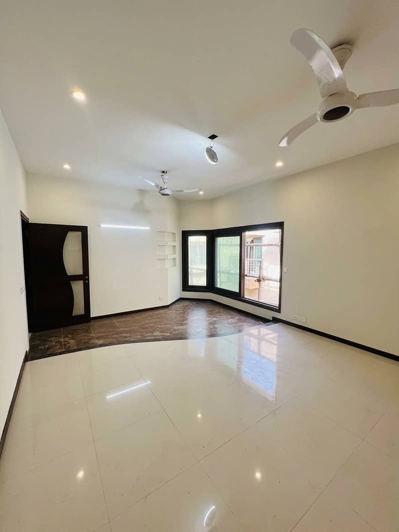 666yard Upper Portion For Rent 13
