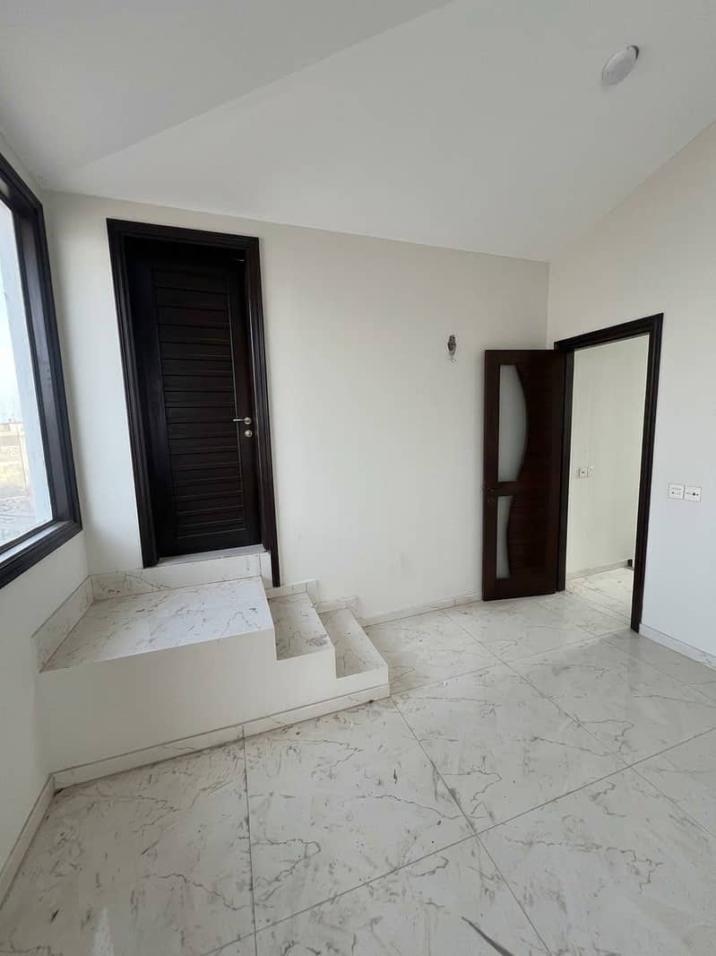 666yard Upper Portion For Rent 18