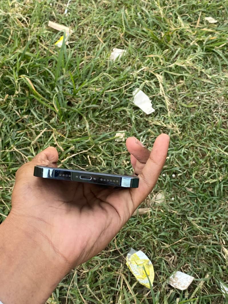 Apple iPhone 12 Pro Max 7
