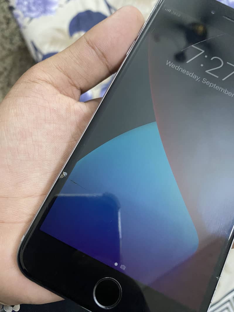 Apple iPhone 6S Plus 2